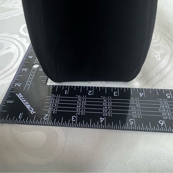 Bally Velvet Clutch or shoulder bag EUC - Picture 15 of 15